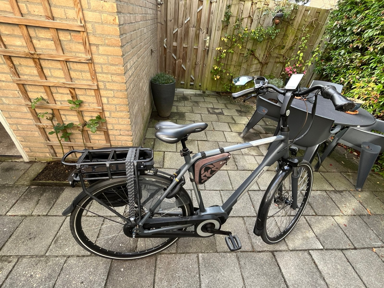 Electrische amslod 7 speed 600 WH heren fiets grijs, Fietsen en Brommers, Gebruikt, 50 km per accu of meer, 55 tot 59 cm, Ophalen