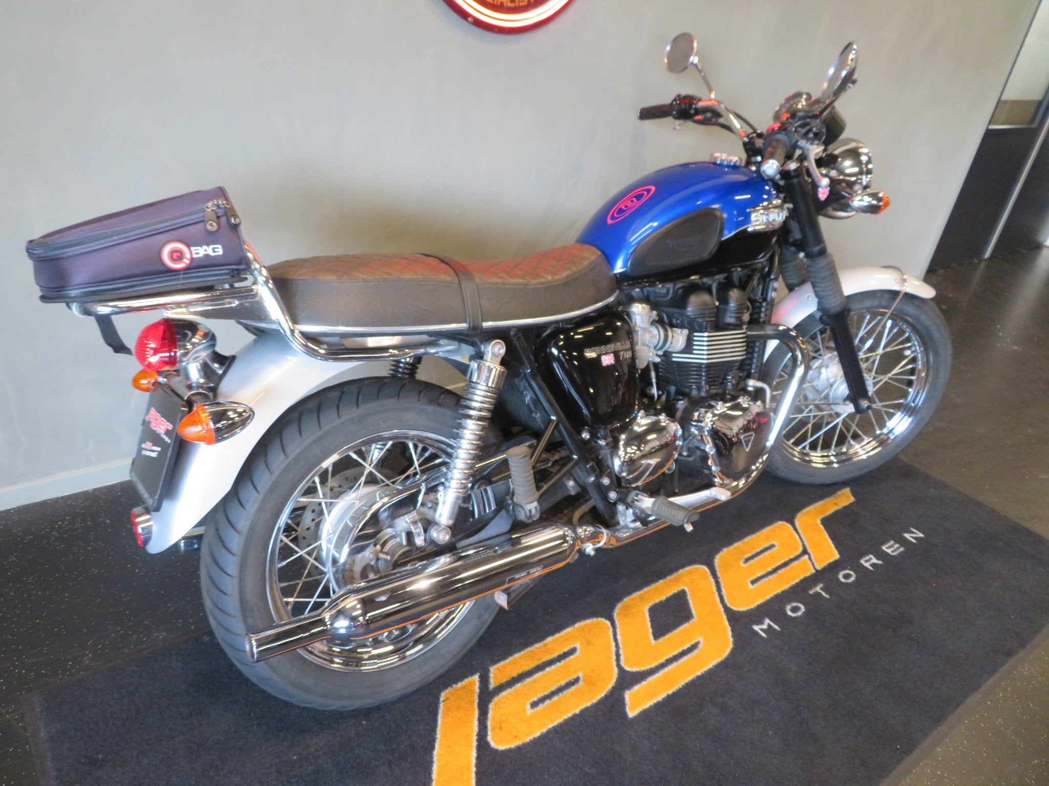 Triumph BONNEVILLE T100 SUPERFRAAI! (bj 2014), Motoren, Motoren | Triumph, 744 cc, Bedrijf, Naked bike