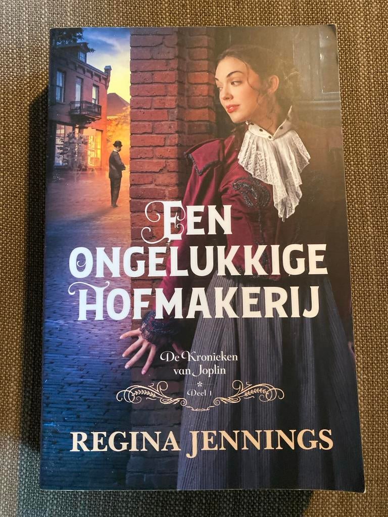 Een Ongelukkige Hofmakerij - De Kronieken van Joplin Deel 1, Ophalen of Verzenden, Gelezen