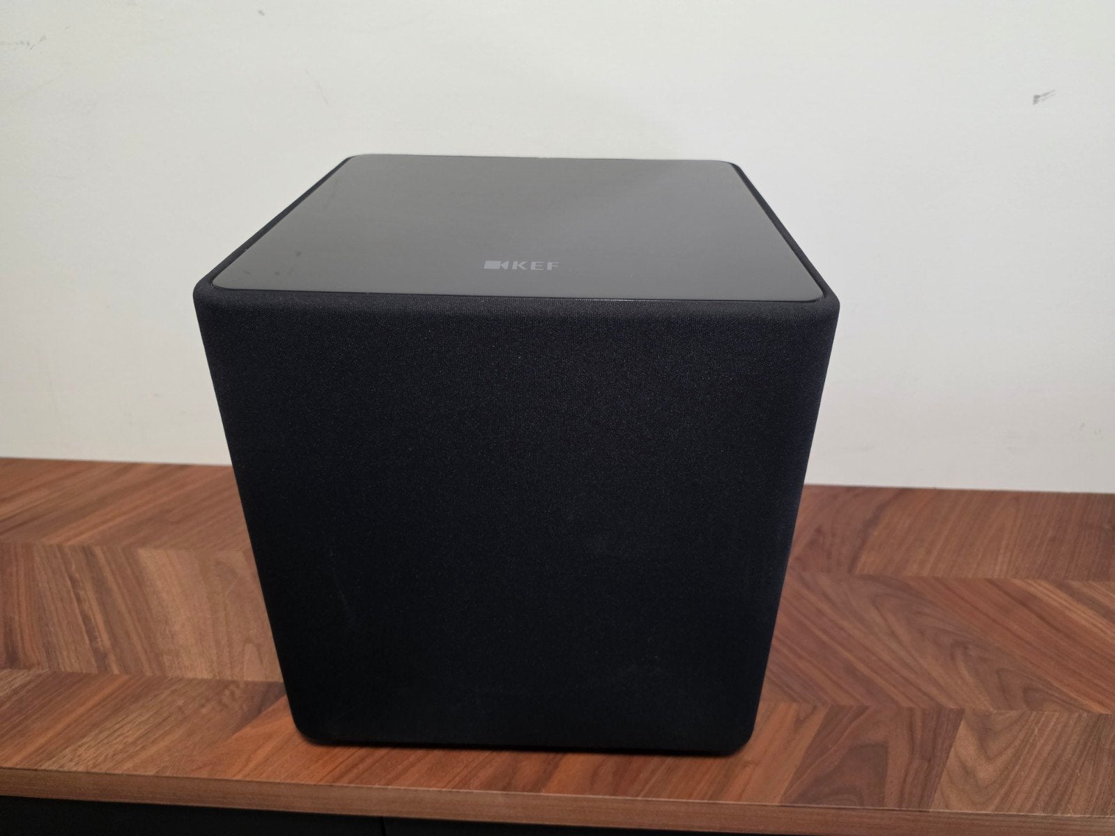 KEF Kube10b Actieve Subwoofer (Zwart), Gebruikt, Subwoofer, 120 watt of meer, Ophalen