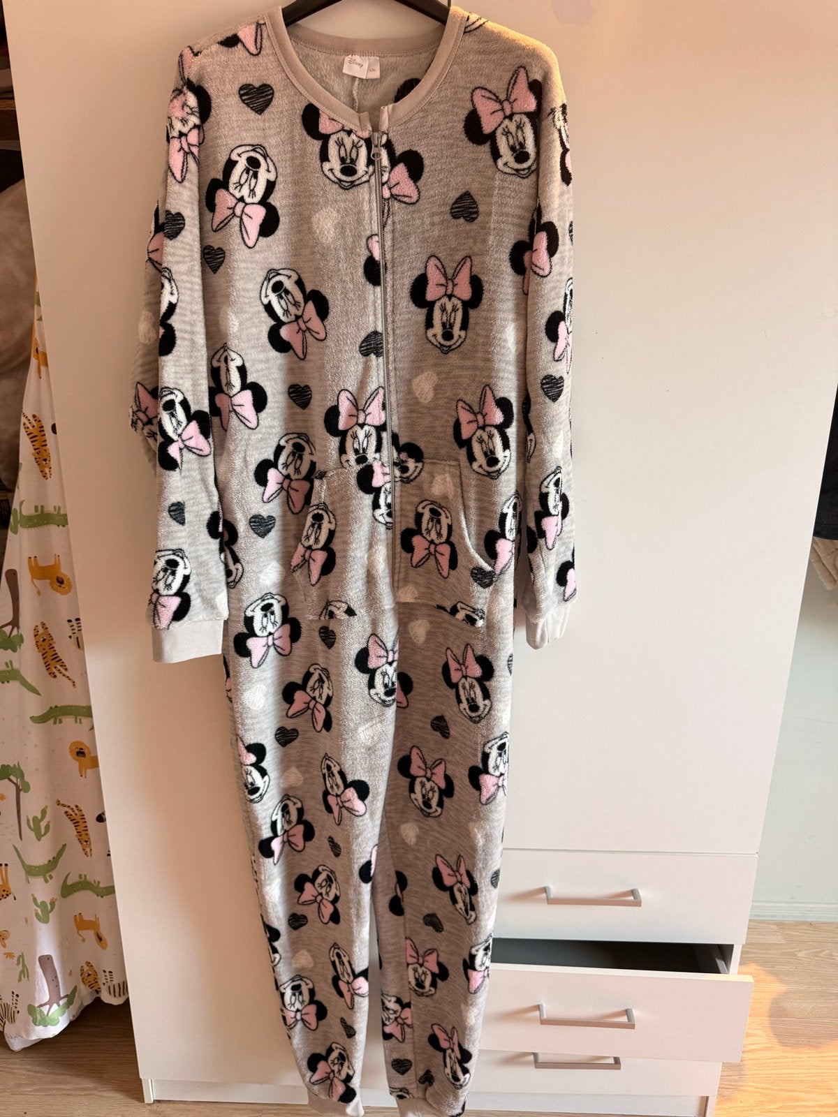 Minnie Mouse Onesie - Maat L/XL, Ophalen of Verzenden, Zo goed als nieuw, Maat 42/44 (L)