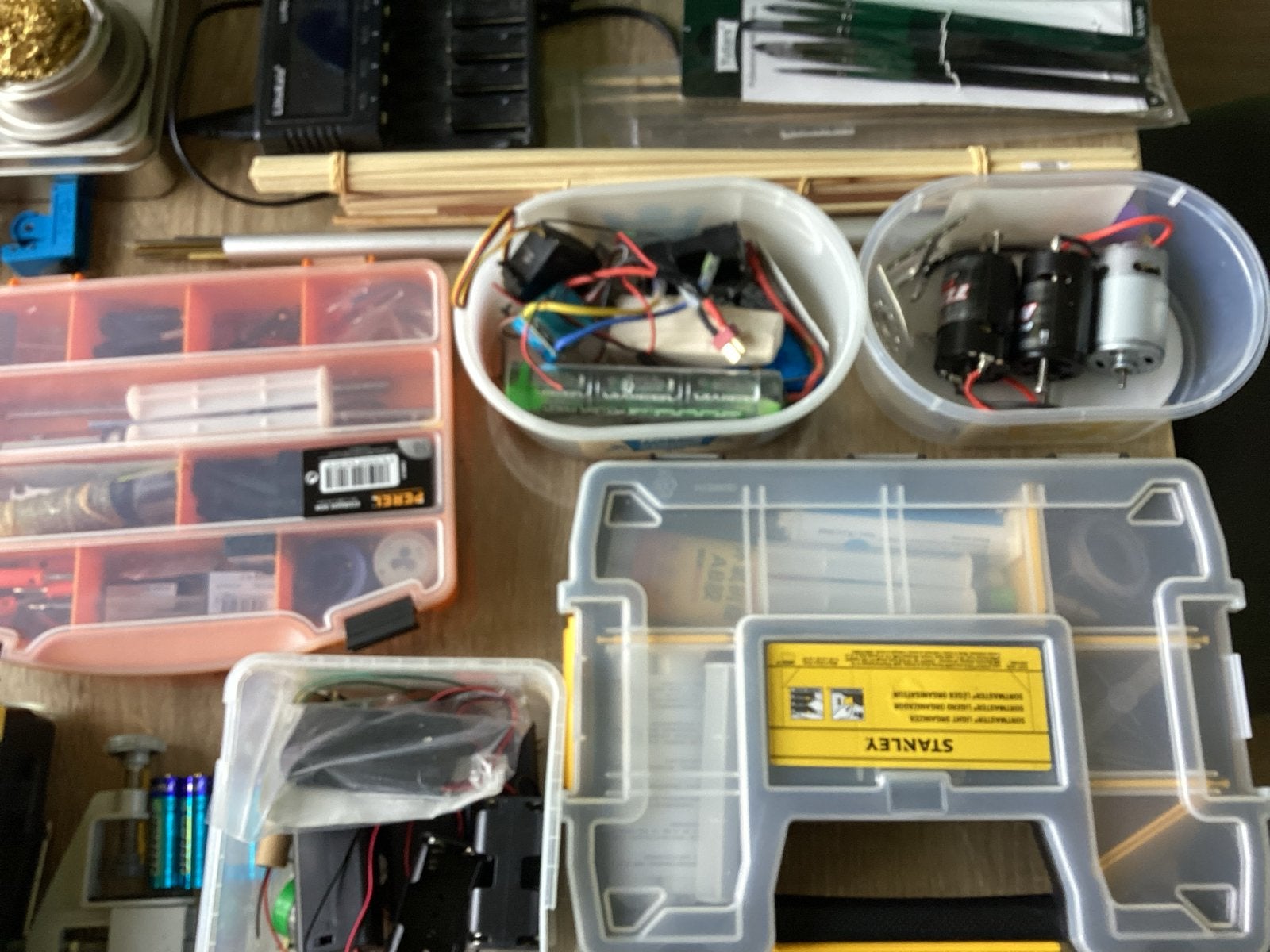 Diverse scheep modelbouw onderdelen en gereedschap, Ophalen, Zo goed als nieuw