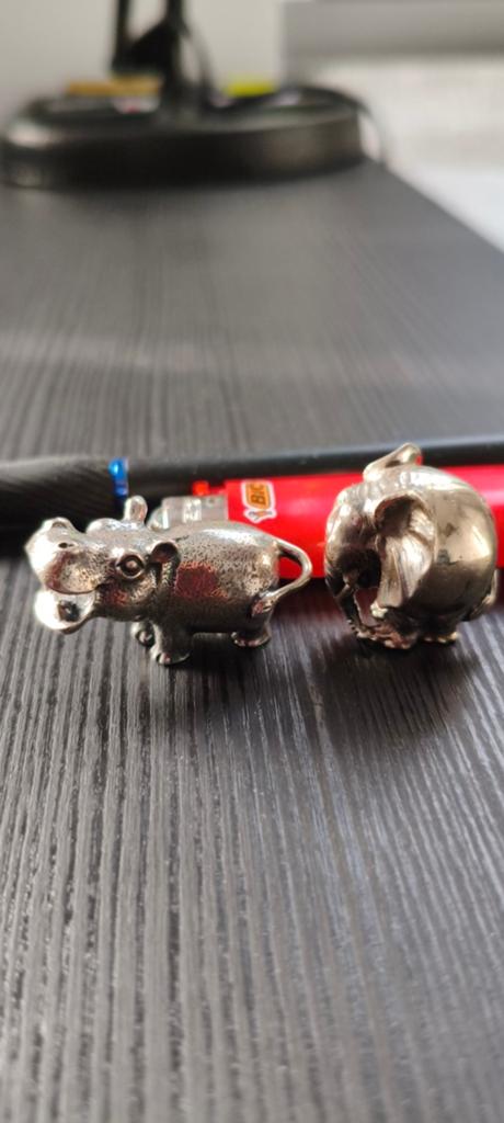 Silver elephant and hippo, Antiek en Kunst, Verzenden, Zilver