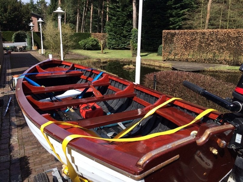 (Roei)sloep op te waarderen tot fluisterboot, Anker, Buitenboordmotor, Hout, Ophalen