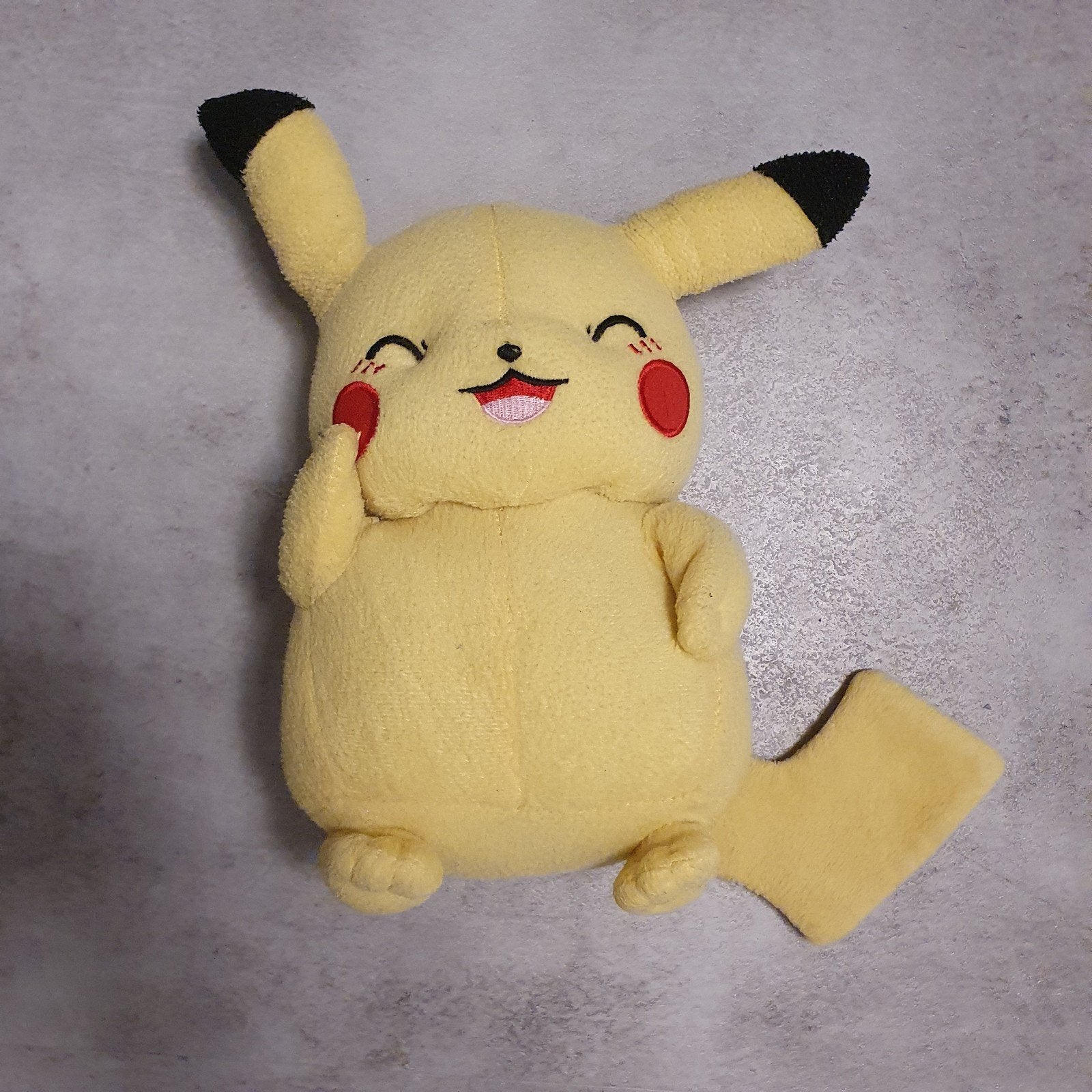 pikachu knuffel, Ophalen of Verzenden, Zo goed als nieuw, Overige typen