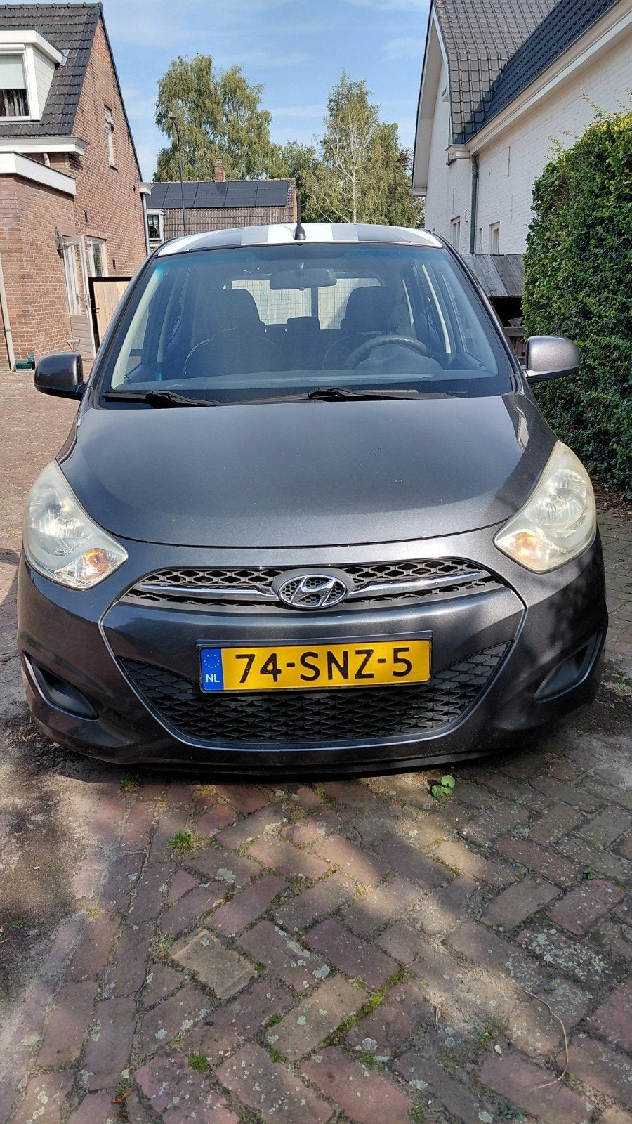 Foto 4 van Hyundai i10 1.1 I 5DR 2012 Grijs
