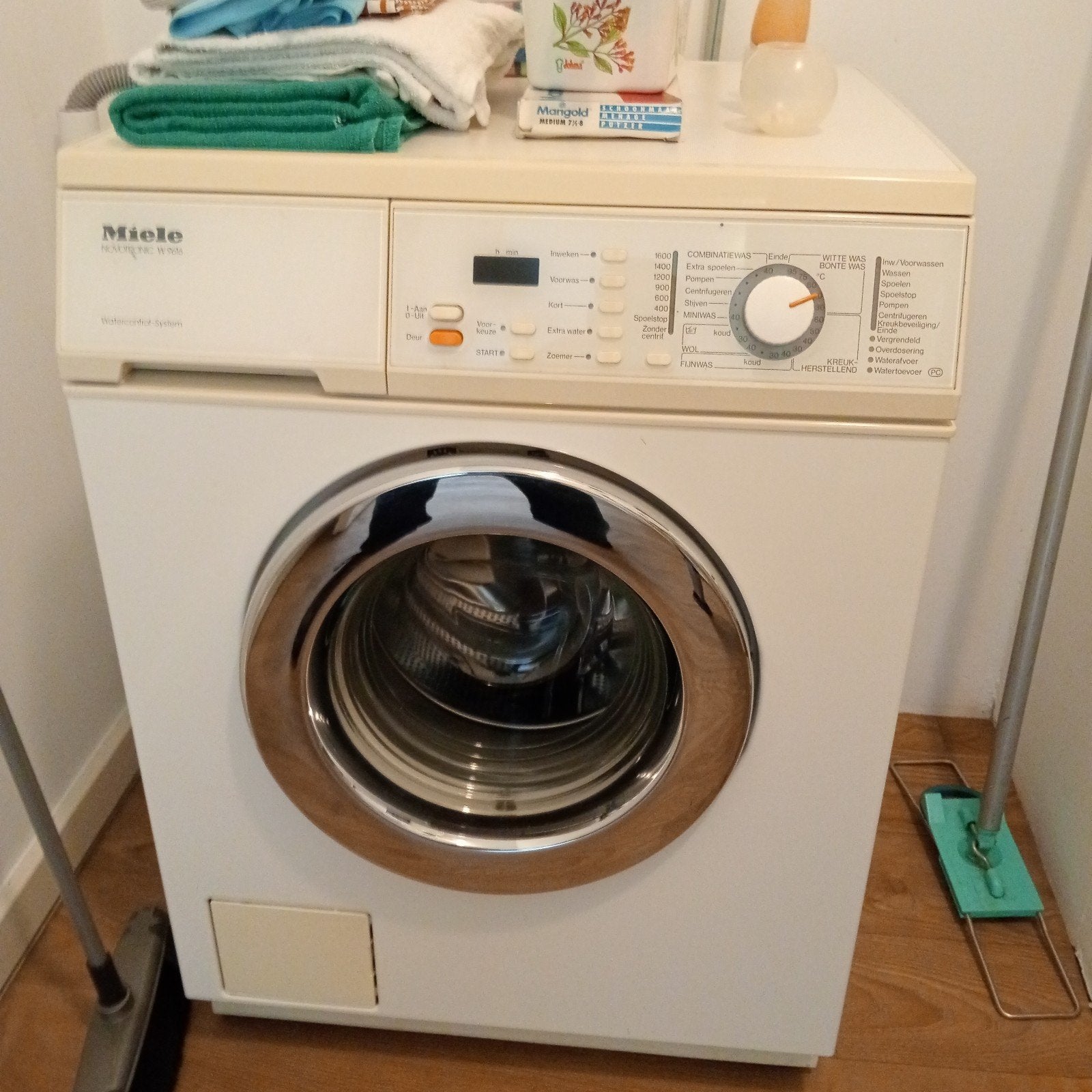 Miele Novotronic W9616 Wasmachine - Zeer Goede Staat, Witgoed en Apparatuur, Wasmachines, Ophalen