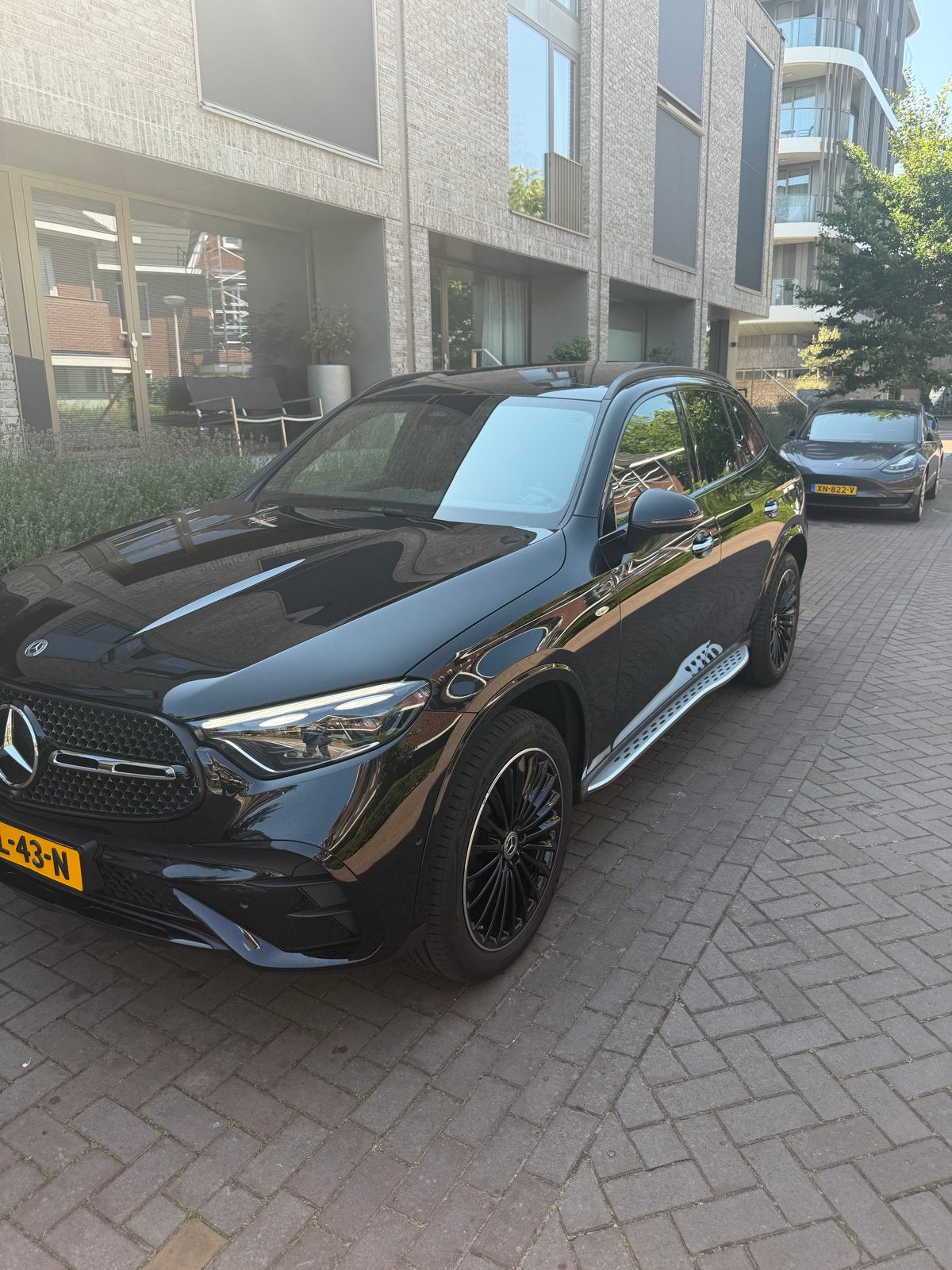 Mercedes-Benz GLC 300 e 313pk 4MATIC  2025 Zwart AMG, Auto's, Automaat, 2000 kg, 167 km/l, Zwart