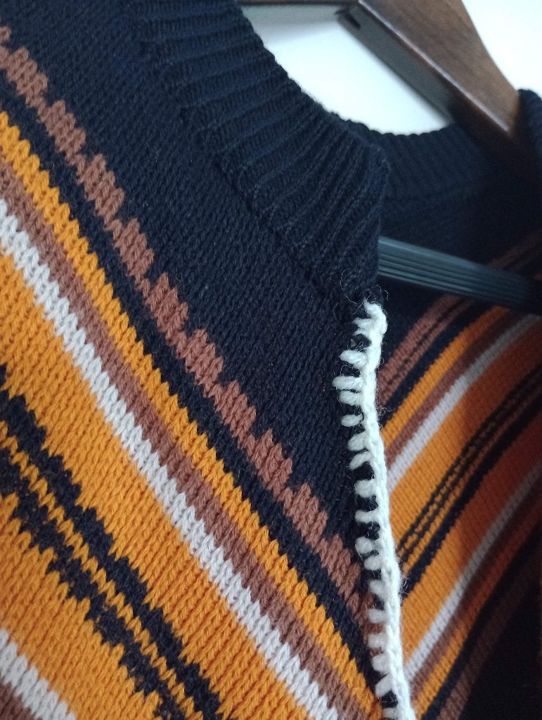 Unieke omslagdoek, Ophalen of Verzenden, Zo goed als nieuw, Maat 42/44 (L), Sjaal