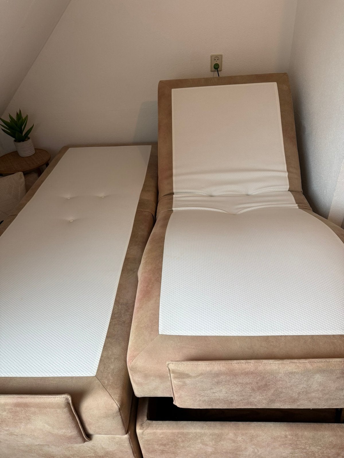Elektrische boxspring 2-persoons – luxe & verstelbaar, Ophalen, Verstelbaar, Bruin, Tweepersoons