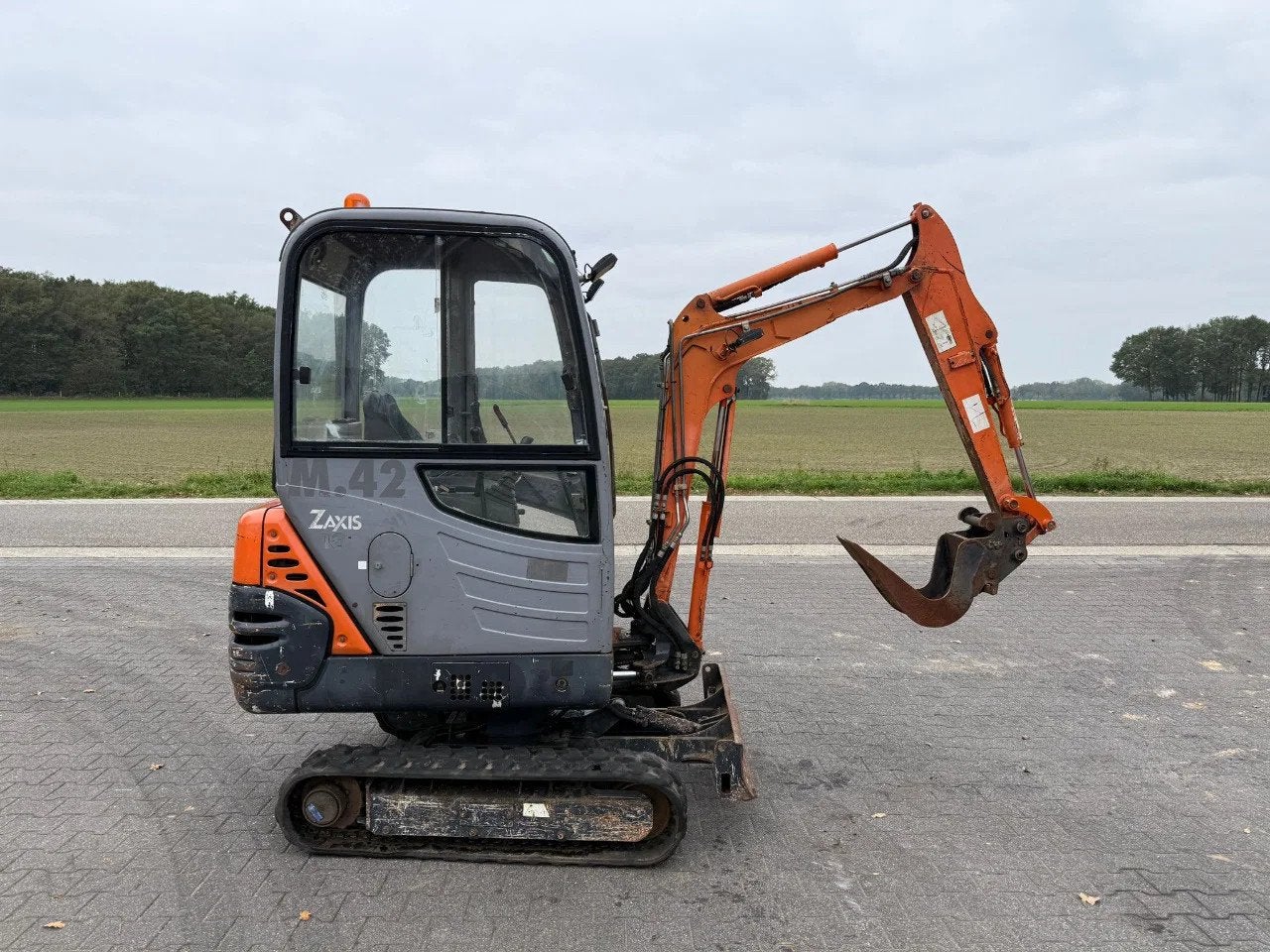 Hitachi ZX18 CLR minigraver (bj 2009), Graafmachine