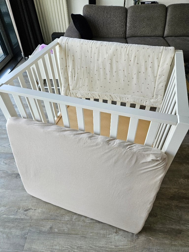 Babybox op wieltjes in prima staat., Ophalen, Gebruikt, Wieltjes