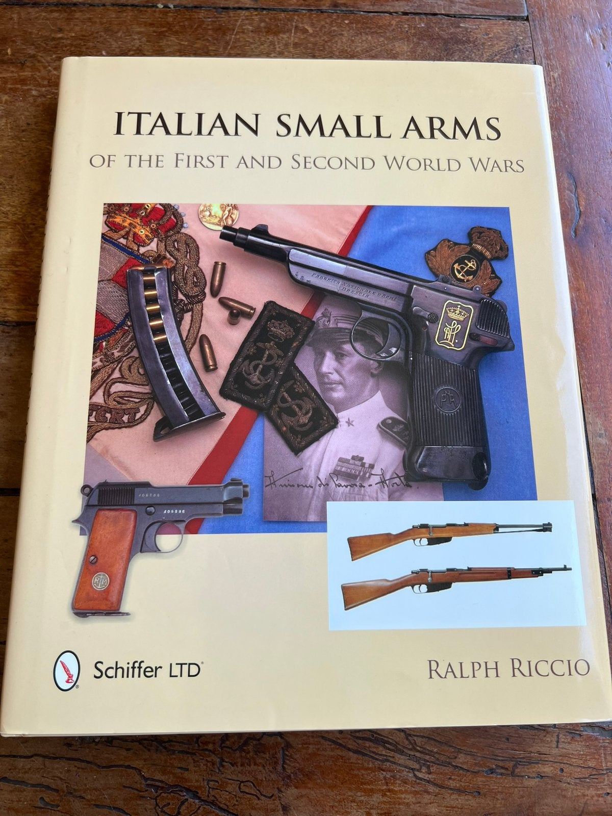 Prachtig naslagwerk Italiaans WO1 WO2 revolver pistool Duits, Verzenden, Duitsland, Boek of Tijdschrift