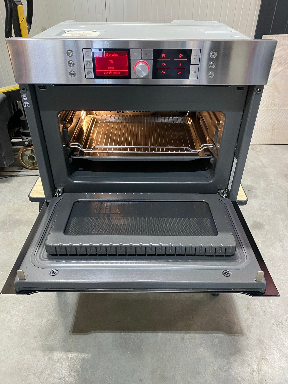 Bosch Inbouw Combi-oven met Magnetronfunctie, 45 tot 50 cm, Bella, Hete lucht, Inbouw