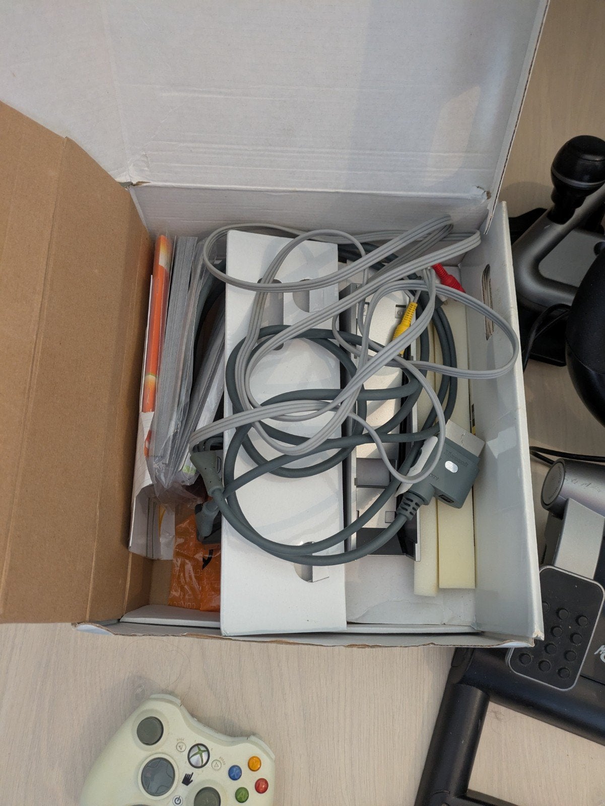 Xbox 360 2x, Spelcomputers en Games, Spelcomputers | Xbox 360, Ophalen, Gebruikt