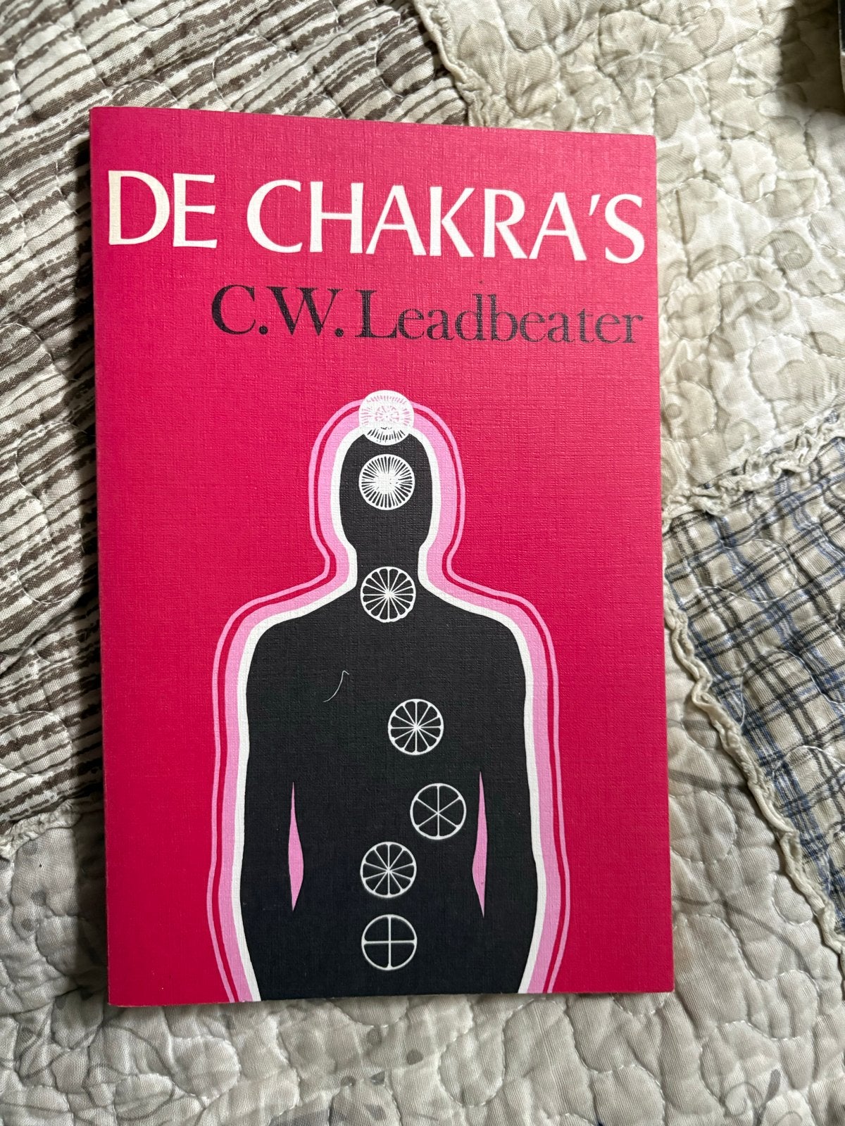 De Chakra's - C.W. Leadbeater (Spiritualiteit), Ophalen of Verzenden, Zo goed als nieuw, Spiritualiteit algemeen, Achtergrond en Informatie
