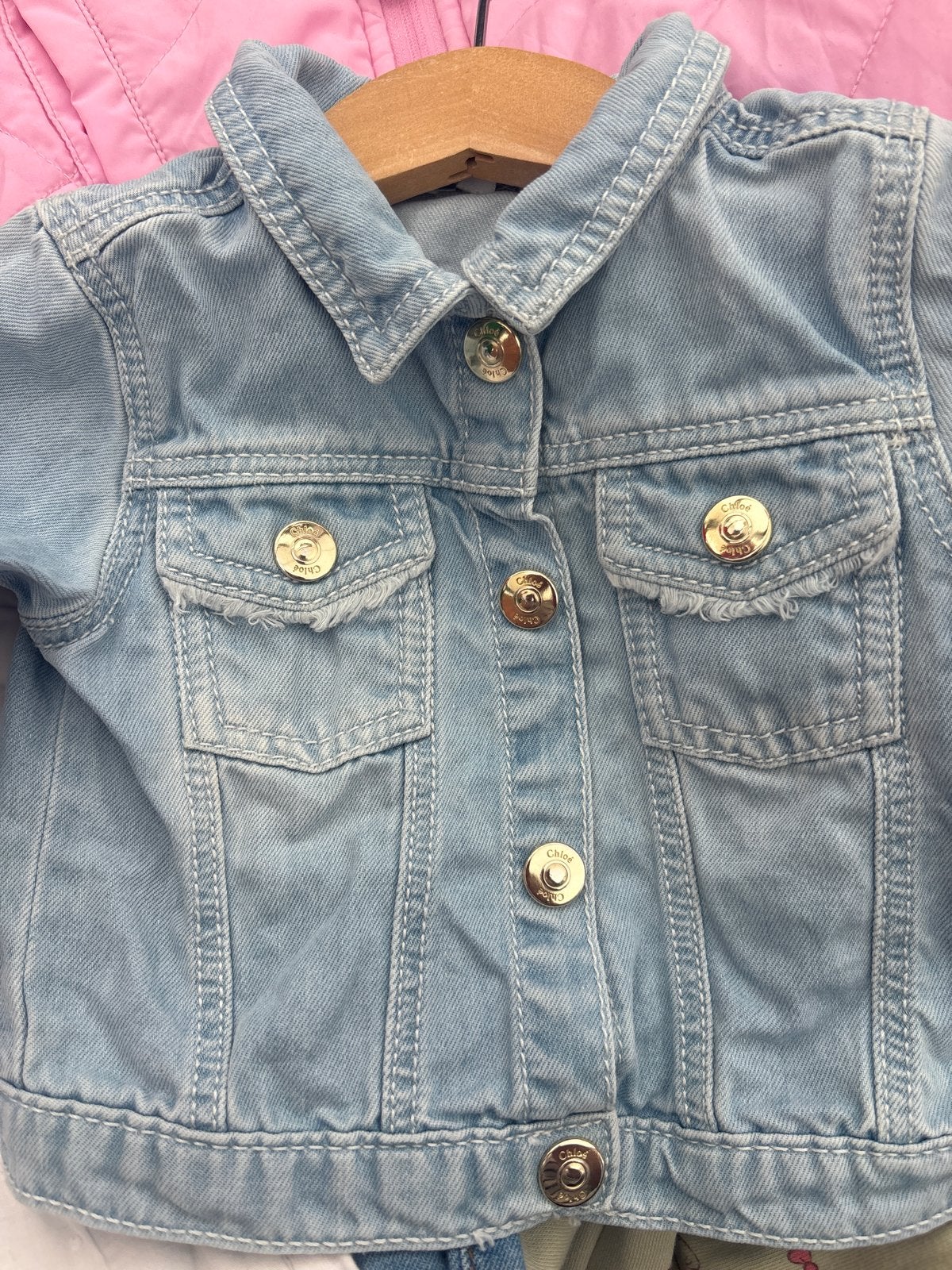 Chloé spijkerjasje voor baby's - Zo goed als nieuw, Ophalen of Verzenden, Nieuw, Jongetje of Meisje, Jasje