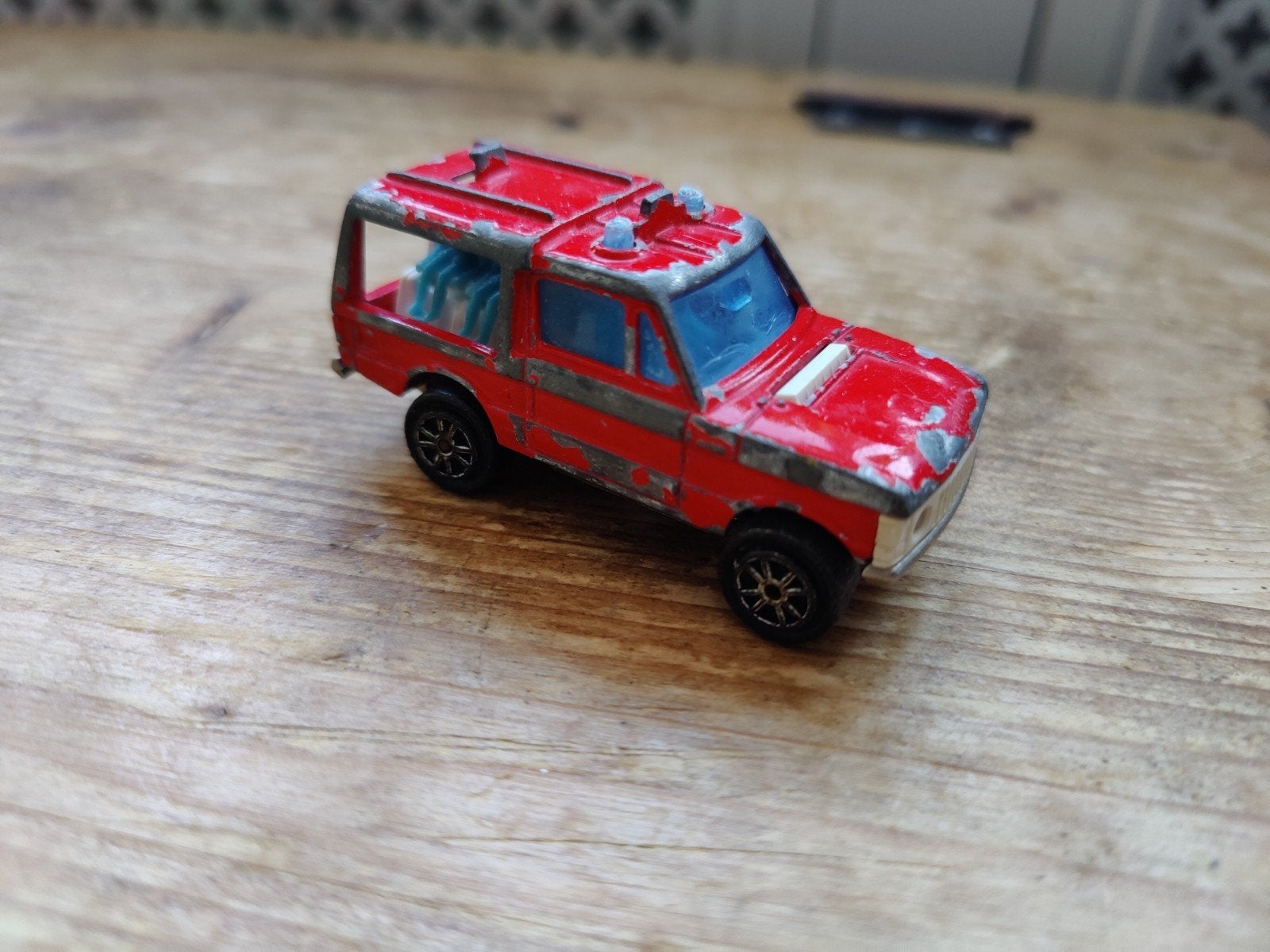 Majorette Range Rover Brandweer ROOD, Hobby en Vrije tijd, Modelauto's | Overige schalen, Ophalen of Verzenden, Zo goed als nieuw