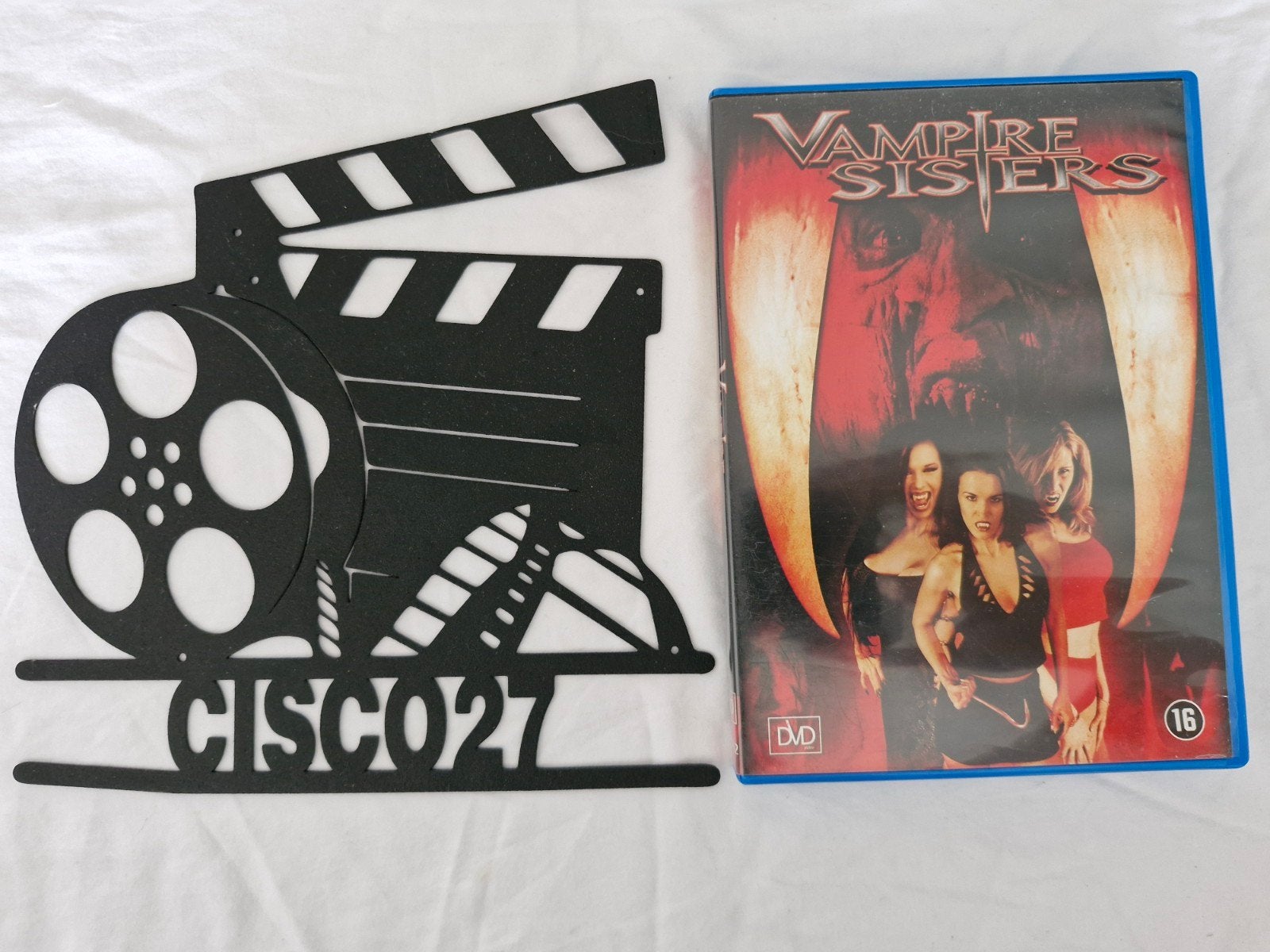 Vampire Sisters, Vampiers of Zombies, Vanaf 16 jaar, Nederlands, Ophalen of Verzenden