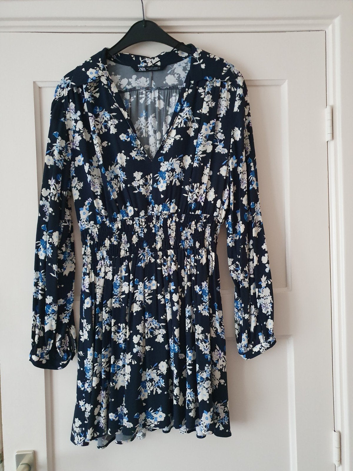 Zara jurkje MAAT S Z.G.A.N. - Bloemenprint, Blauw, Zara, Ophalen of Verzenden, Zo goed als nieuw