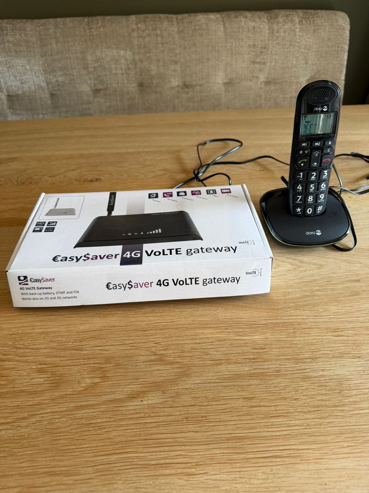 EasySaver 4G VoLTE met backup accu | zwart incl. telefoon, Ophalen, Zo goed als nieuw, 1 handset