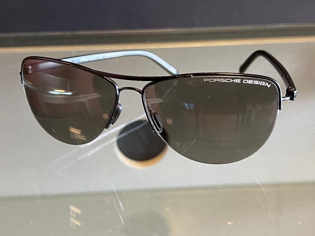 Zonnebril Porsche Design P'8570 Zwart BESCHADIGD, Sieraden, Tassen en Uiterlijk, Zonnebrillen en Brillen | Dames, Gebruikt, Zonnebril