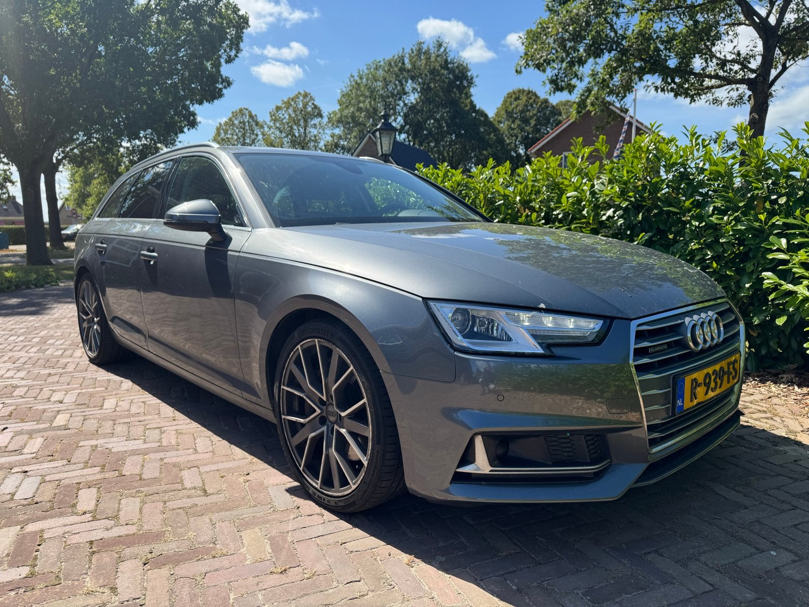 Audi A4 45 TDI 231pk Tiptronic Quattro 2019 Grijs, Auto's, Audi, Automaat, Stof, 1800 kg, Zwart