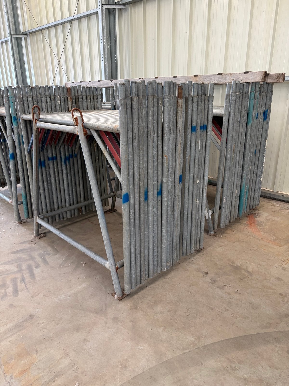 Te huur Steiger- bouwmaterialen lange en korte termijn., Ophalen, Gebruikt, Gevelsteiger, 5 meter of hoger