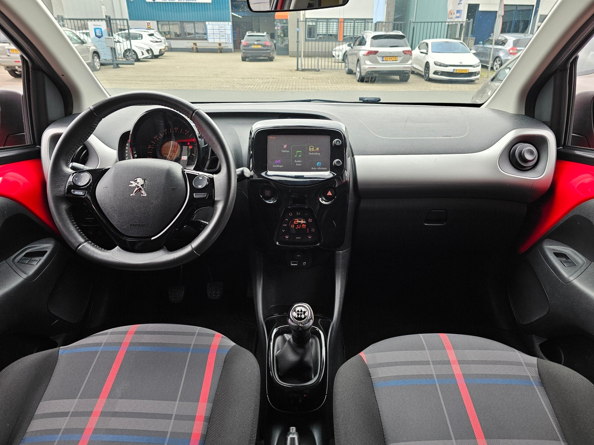 Peugeot 108 1.0 e-VTi Première|Camera|Keyless|Bluetooth|NAP, Voorwielaandrijving, Euro 5, Stof, Gebruikt