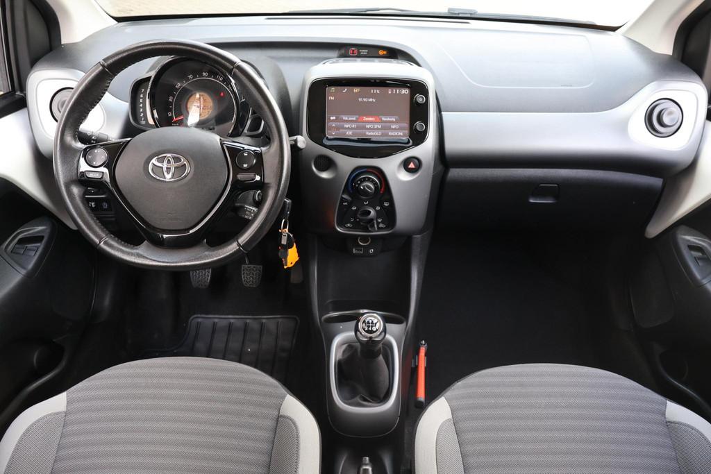 Toyota Aygo 1.0 VVT-i x-play 1e Eigenaar | Dealer Onderh | B, Voorwielaandrijving, Stof, Gebruikt, Euro 6