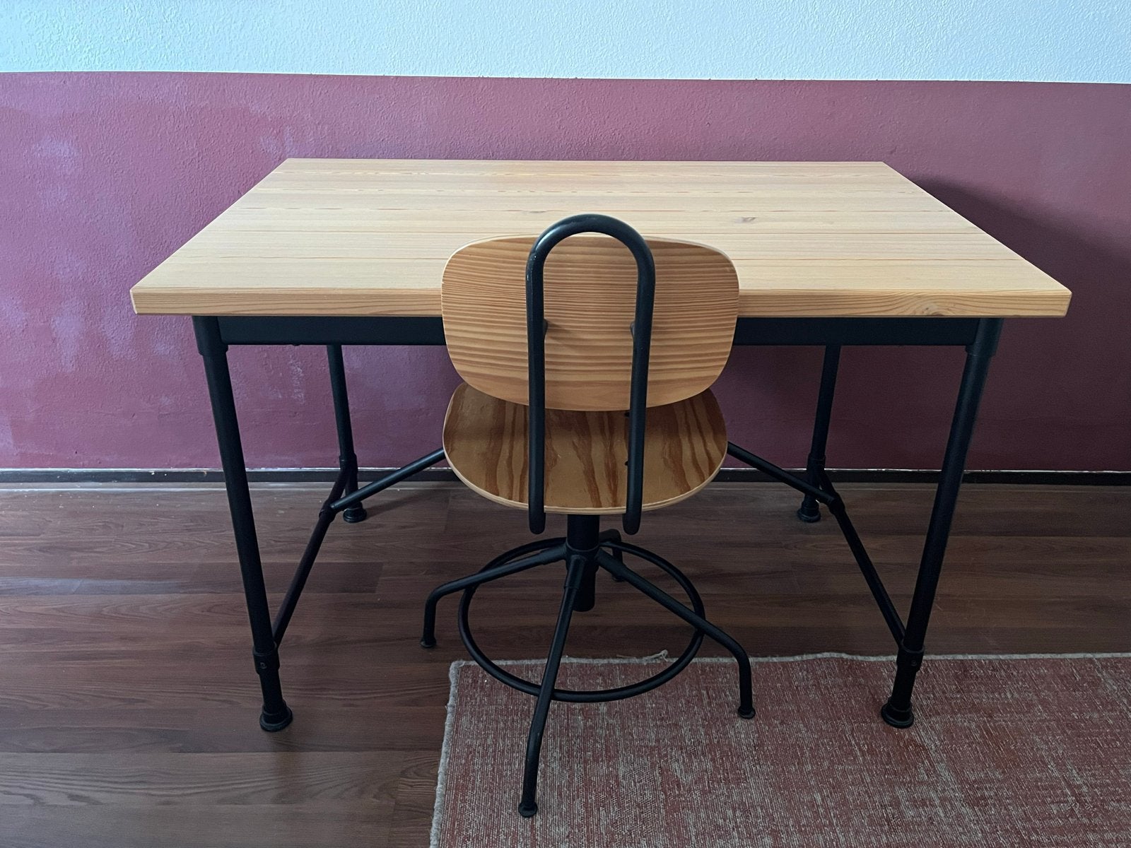 Bureau met stoel Ikea Kullaberg Grenen 110x70, Huis en Inrichting, Bureaus, Ophalen, Gebruikt, 110 cm, Hout
