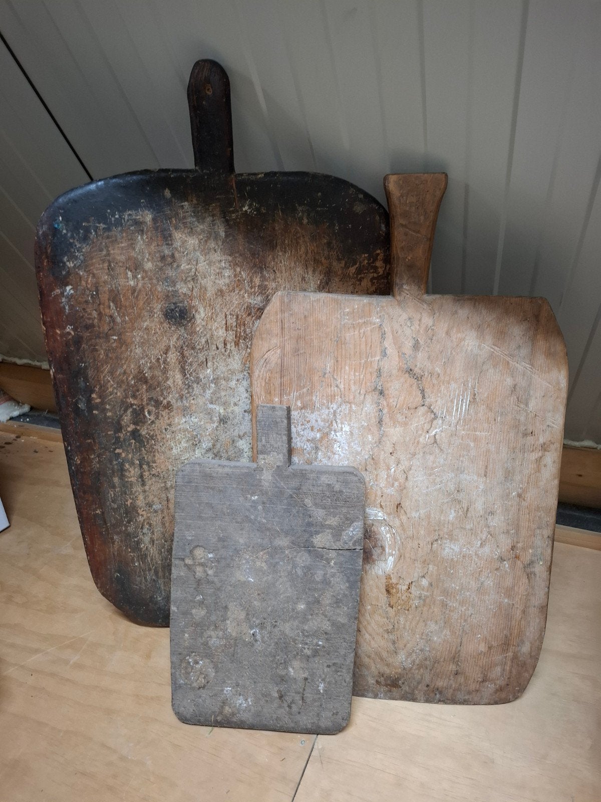 Antieke houten broodschuiver / snijplank - set van 3, Ophalen