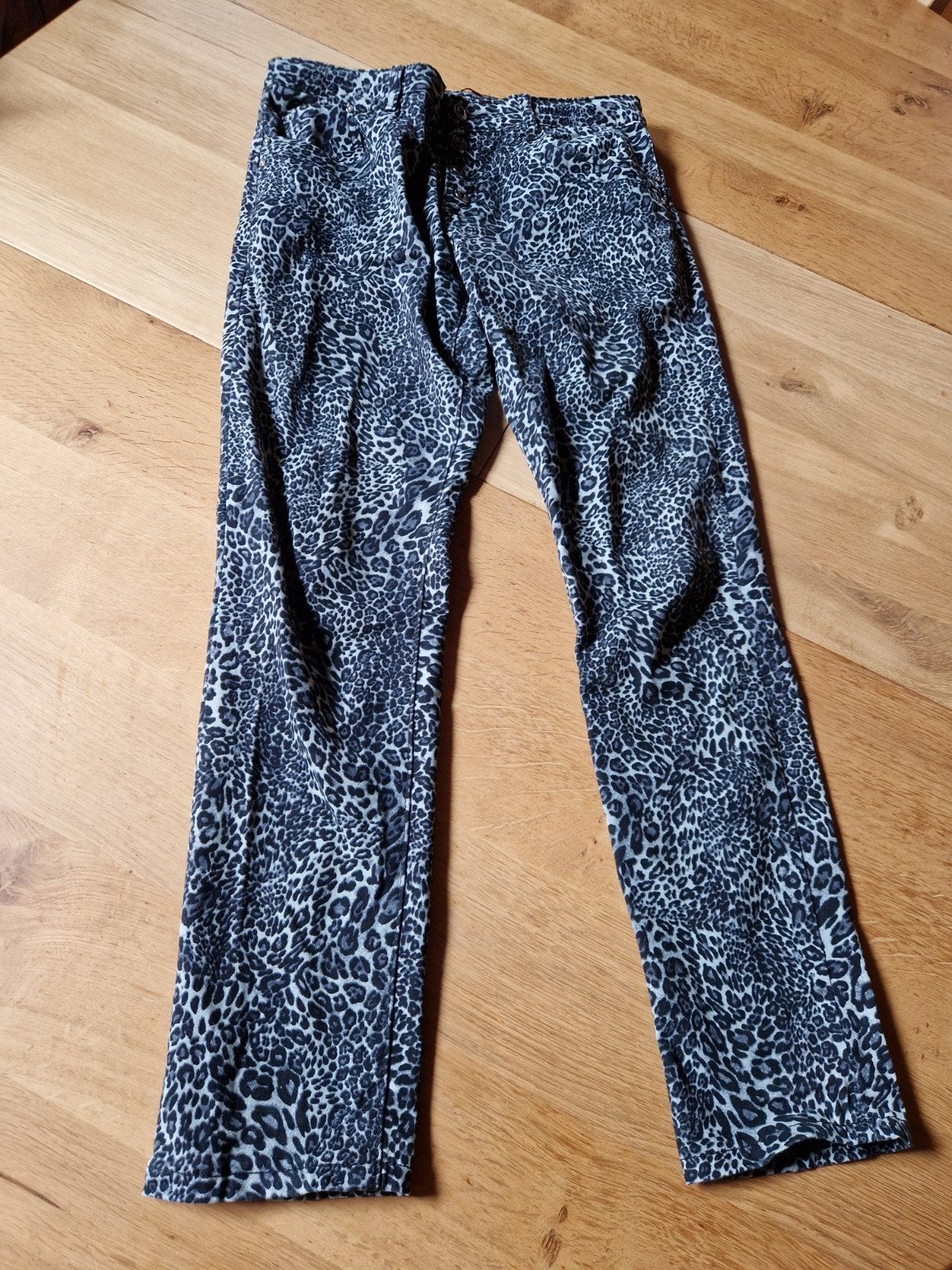 PLACE DU JOUR 🖤 PANTERPRINT BROEK MAAT 38, Ophalen of Verzenden, Zo goed als nieuw, Lang, Maat 38/40 (M)
