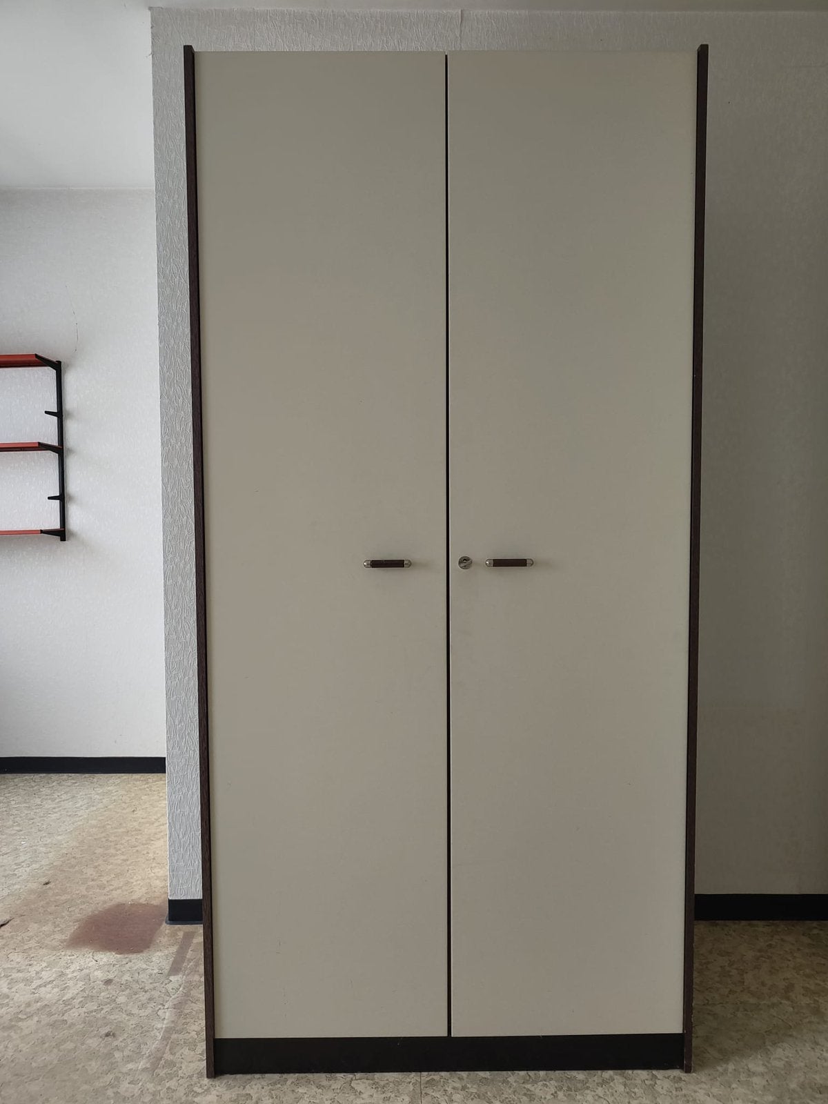 Kredingkast, Ophalen, Overige materialen, Met deur(en), Gebruikt
