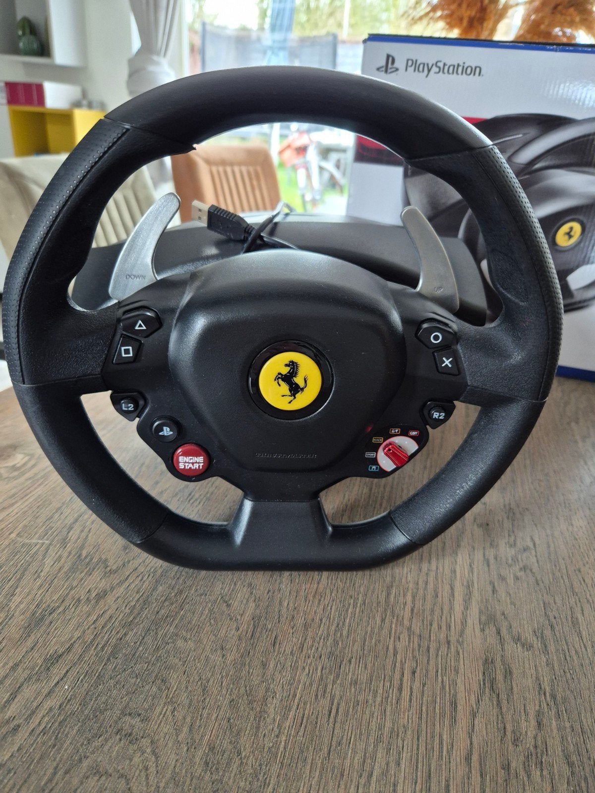 Thrustmaster T80 Ferrari 488 GTB Edition racestuur, Racestuur, Force feedback, Zo goed als nieuw, Thrustmaster