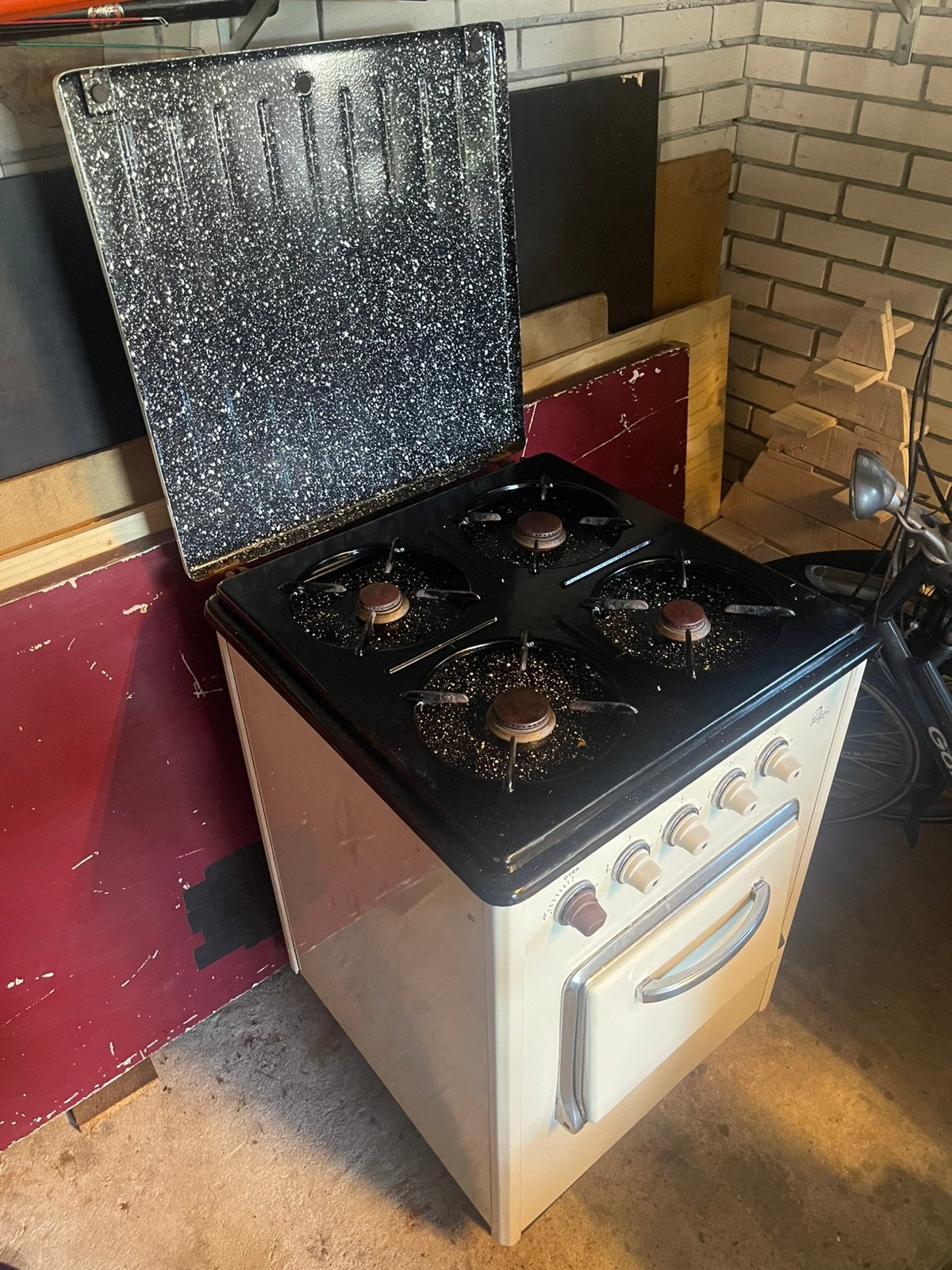 Gasfornuis Pelgrim, Ophalen, 4 kookzones, Zo goed als nieuw, Gas