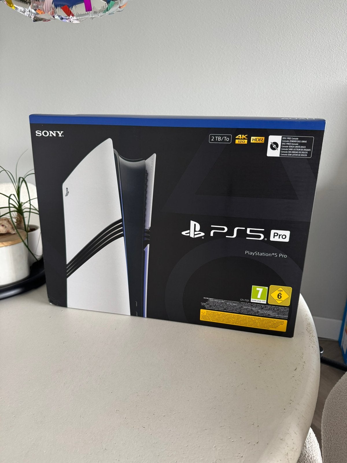 Playstation 5 Pro 2 TB Nieuw met bon 2 jaar garantie, Ophalen of Verzenden, Zo goed als nieuw