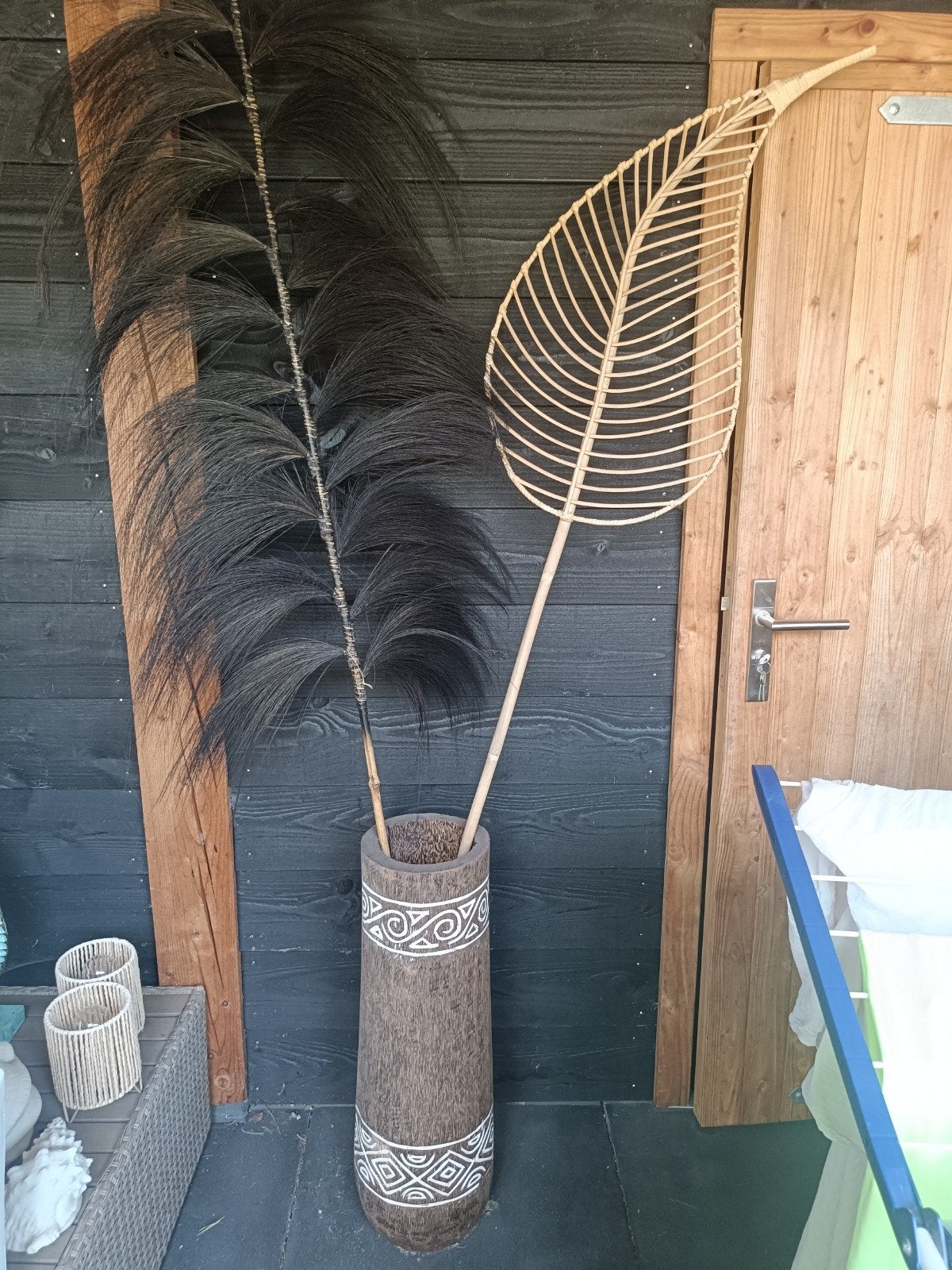 Houten vaas met handgesneden patroon, Ophalen, Gebruikt, Bruin, 71 cm