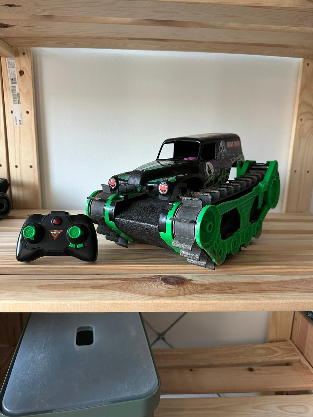 Monsterjam bestuurbare auto Grave digger rups 1:15, Ophalen of Verzenden, Zo goed als nieuw, Overige schalen, Auto offroad