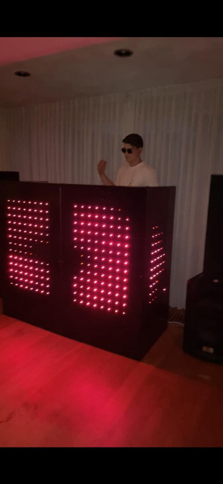 DJ Booth (mobiel), Ophalen of Verzenden, Zo goed als nieuw, Overige merken