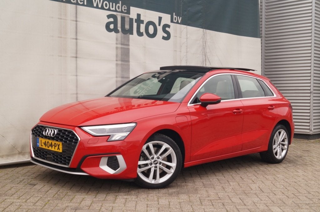 Audi A3 Sportback 40 TFSIe PHEV Business Edition -PANO-LEER-, Dealer onderhouden, Gebruikt, Euro 6, Hybride Elektrisch/Benzine