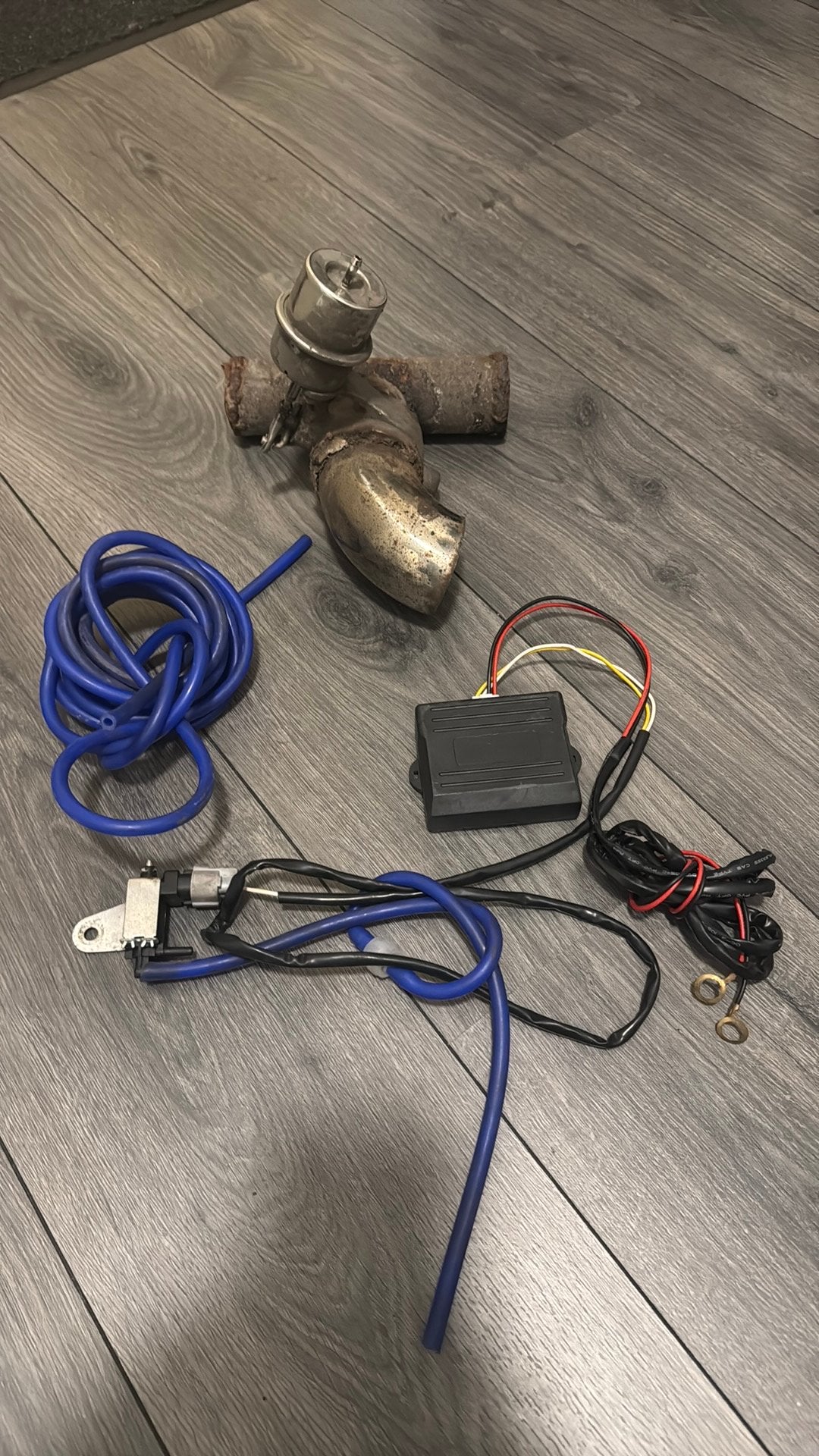 Elektrische uitlaatklep, Ophalen of Verzenden, Gebruikt