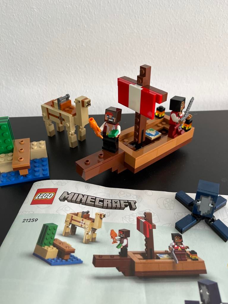 LEGO Minecraft Het Moerasschip (21259) - Complete set, Minecraft, Lego, Ophalen of Verzenden, Zo goed als nieuw