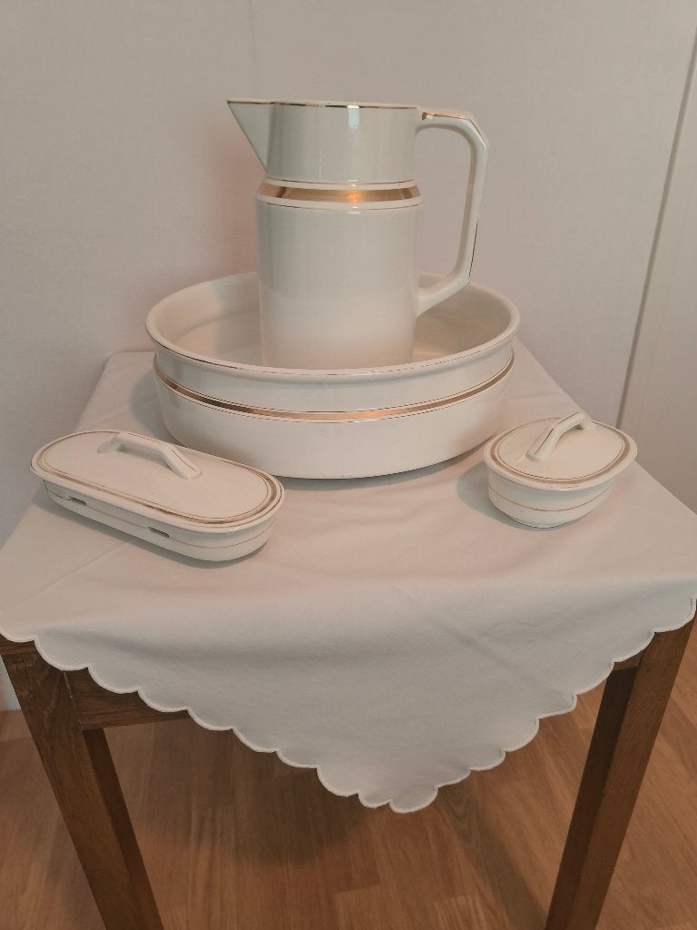 Vier delig lampet stel, off white met goudkleurige randen, Ophalen of Verzenden