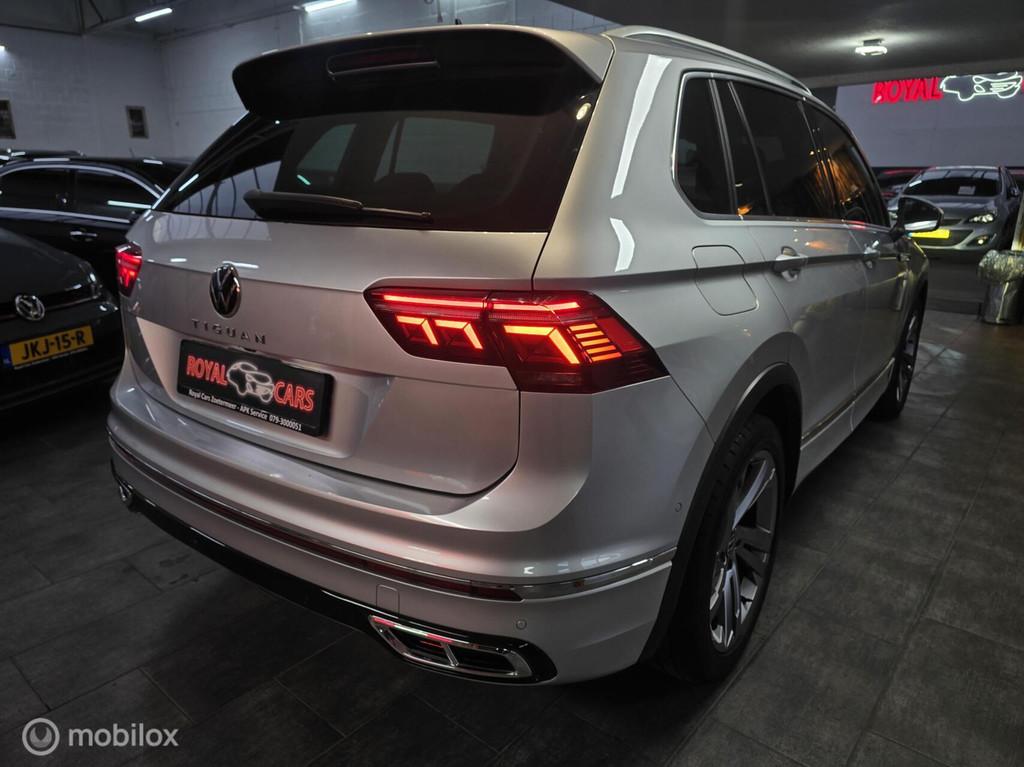 Volkswagen Tiguan 1.5 TSI 3x R-Line/ Pano / 360Camera/ Vol, Auto's, 15 km/l, 4 cilinders, 150 pk, 1446 kg