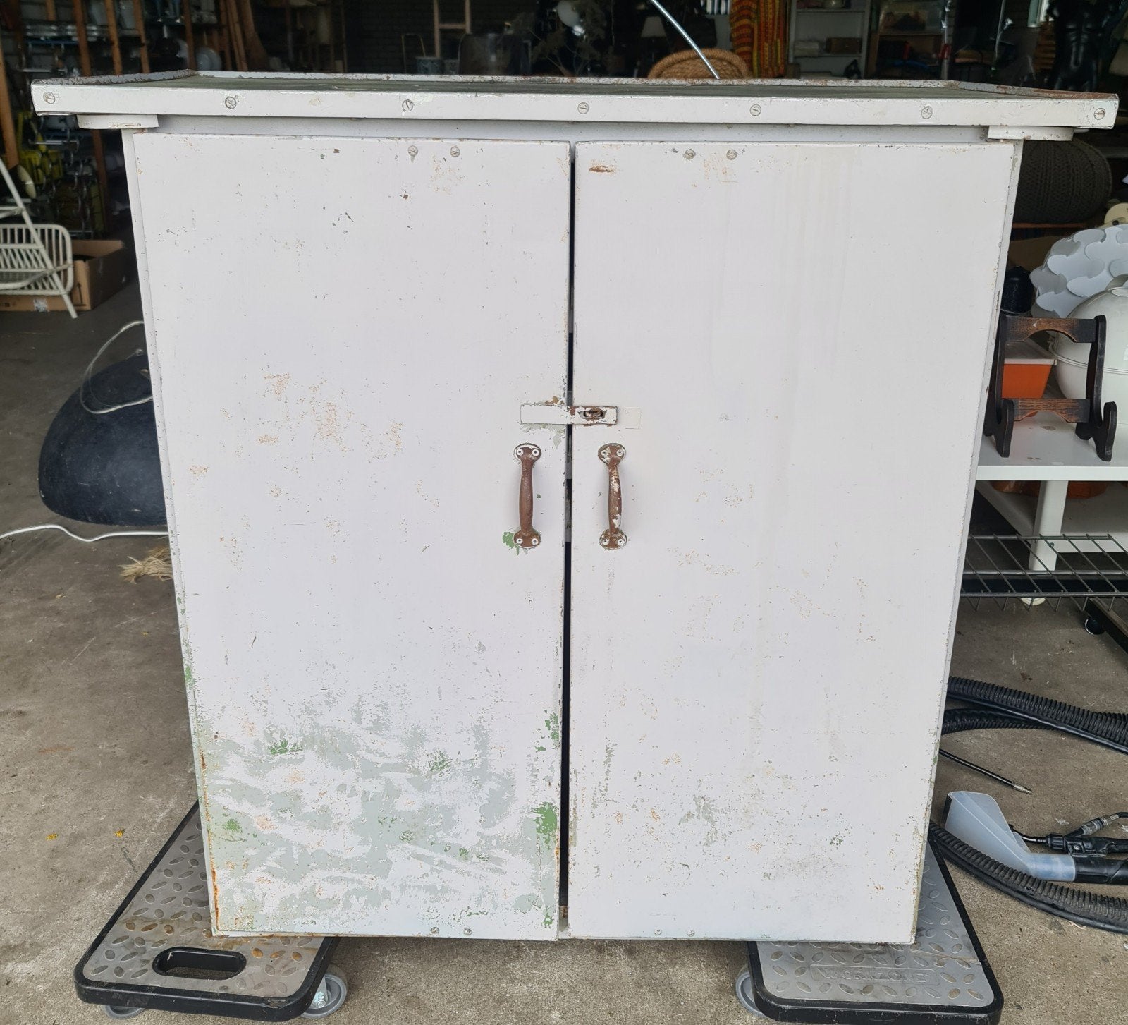 oude industriële werkplaats kast, Ophalen, Gebruikt, 100 tot 150 cm, 50 tot 100 cm
