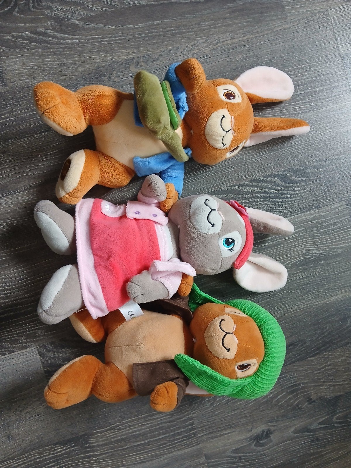 3 leuke zgan Pieter Konijn knuffels, Overige karakters, Konijn, Ophalen of Verzenden, Zo goed als nieuw