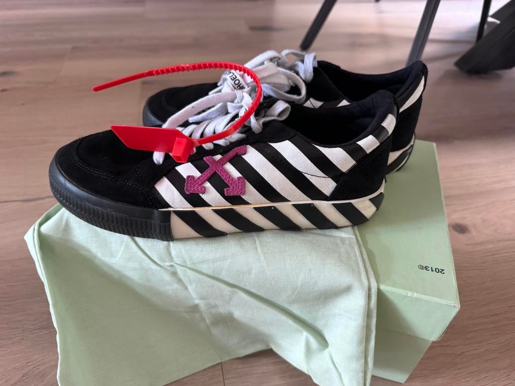 Off white sneakers vulcanised maat 40, Ophalen of Verzenden, Zo goed als nieuw, Wit, Sneakers of Gympen