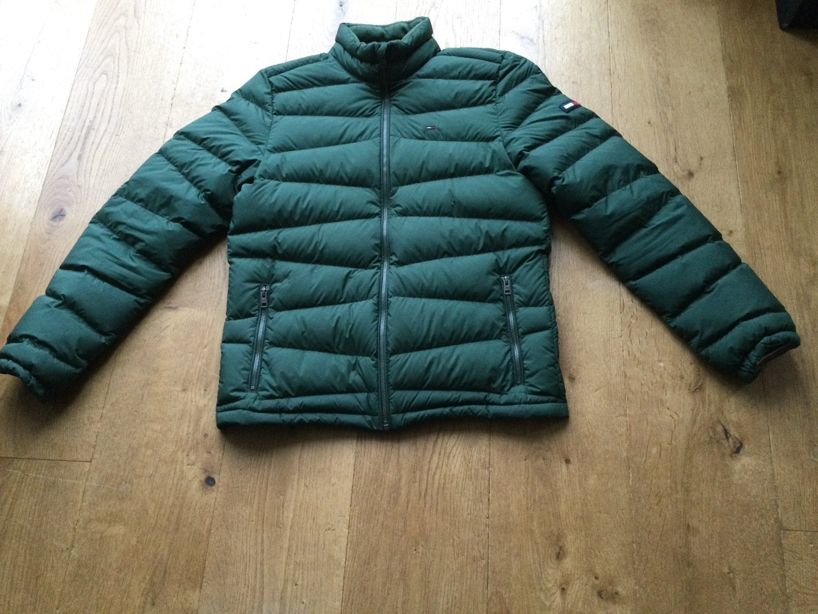 Tommy Hilfiger Denim donsjas - Maat M, Ophalen of Verzenden, Zo goed als nieuw, Maat 48/50 (M), Groen