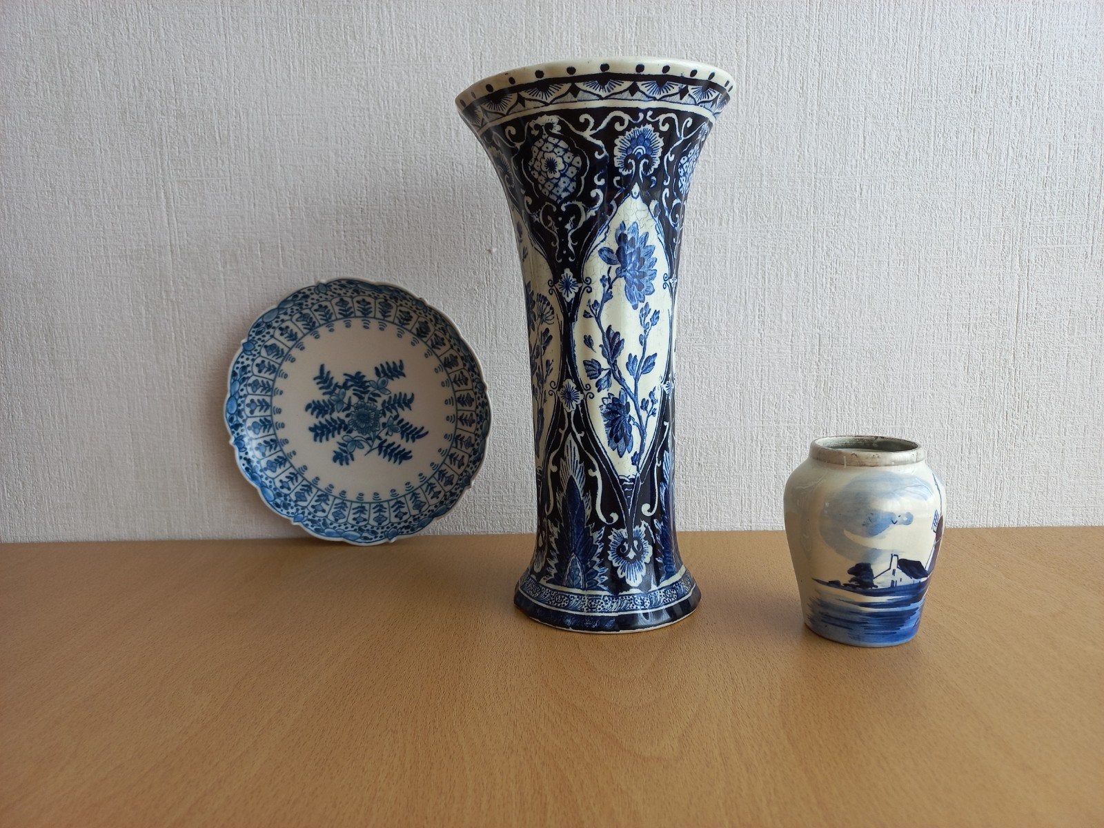 delfts blauw en makkums aardewerk, Ophalen